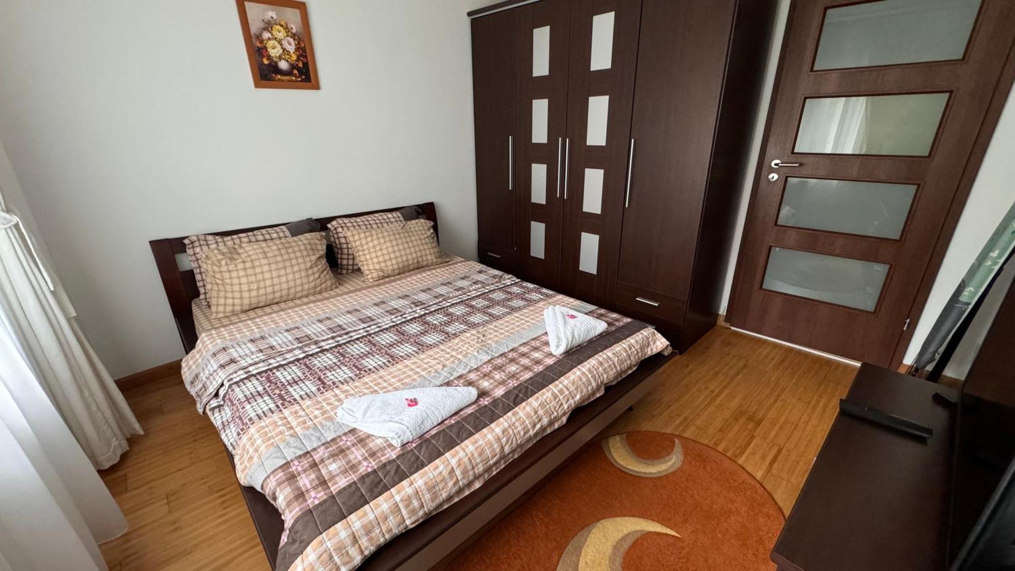 Apartament 3 Camere Отопени Экстерьер фото
